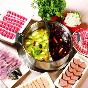重慶哈兒土火鍋 以匠心產(chǎn)品與貼心服務(wù)溫暖每一位食客