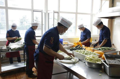 做美食,搞服務(wù),我們是認(rèn)真的