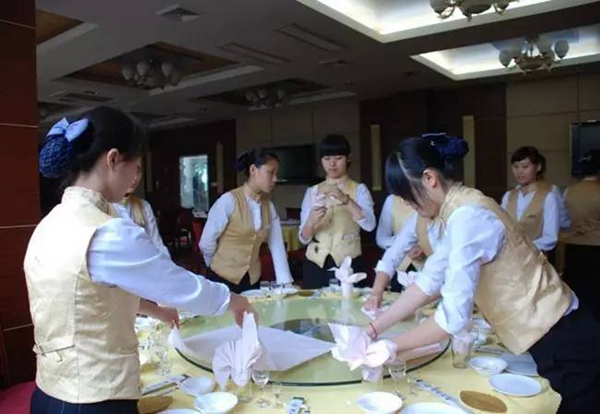 感動(dòng)服務(wù)怎么做?做好這22個(gè)細(xì)節(jié)!